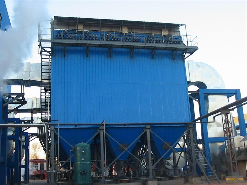 化工廠(chǎng)<b>脈沖除塵器</b>